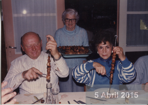 80's Rudy Namig, Ilse Kusch, Maruje de Wetzel -anticuchada en casa de rudy namig.tiff.jpg